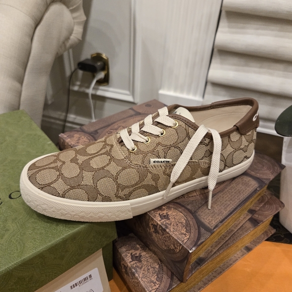 NEW Coach authentic tennis shoes SIZE 10 - Picture 1 of 4